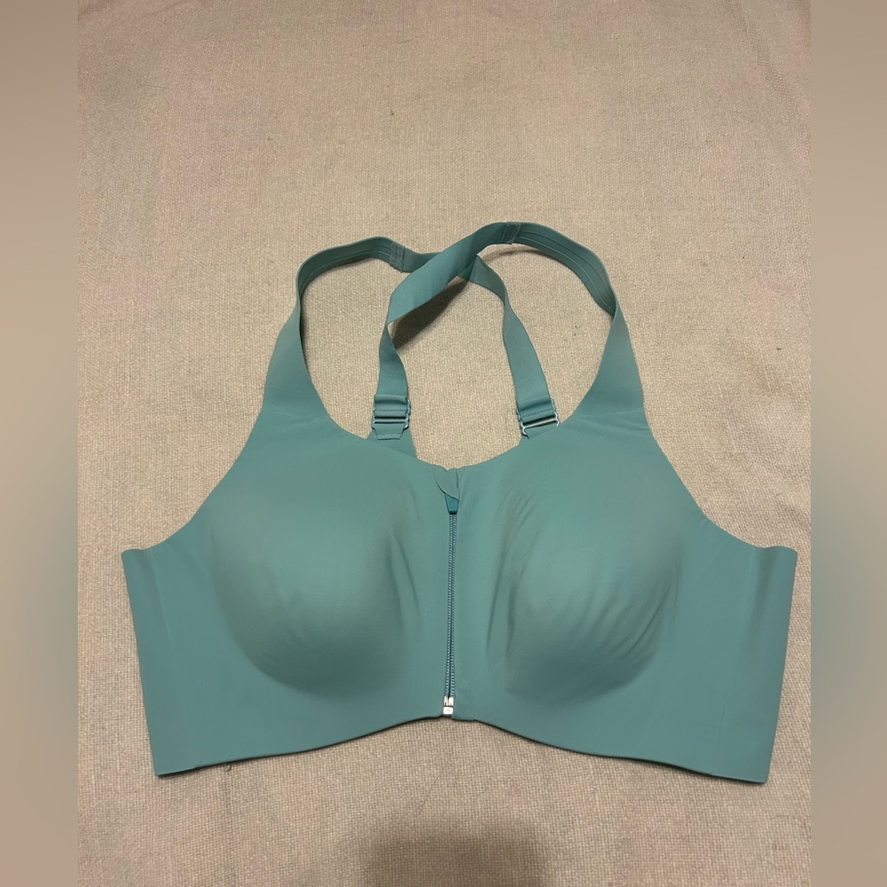 Knix catalyst front zip bra size 8